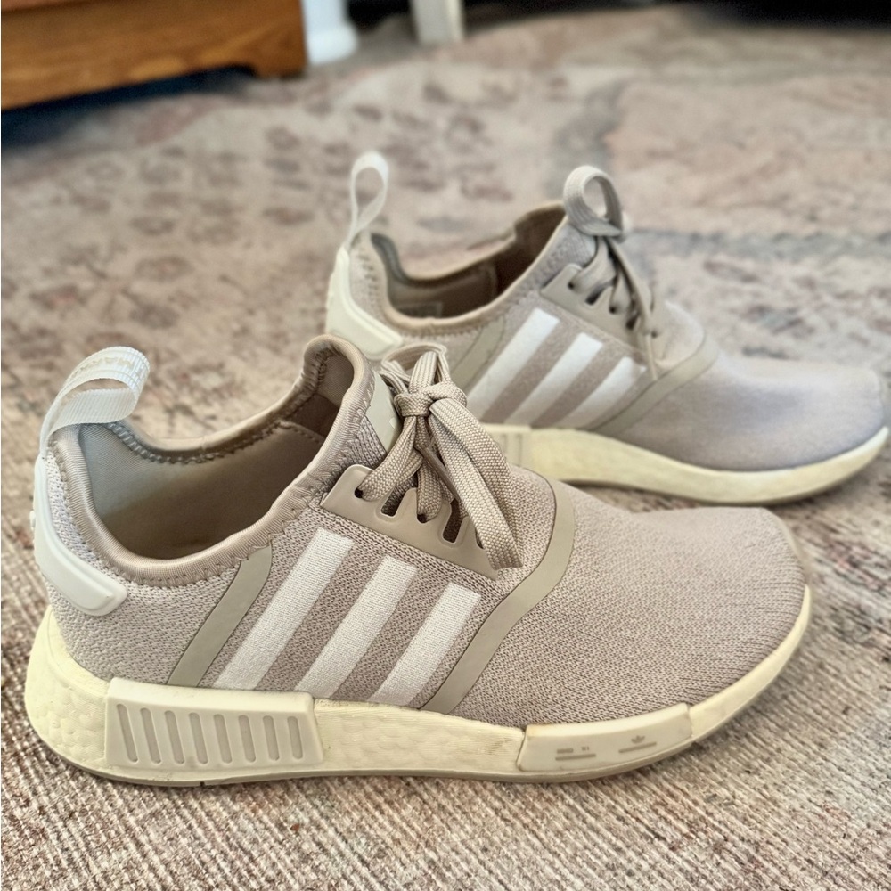 Adidas NMD R1 Beige